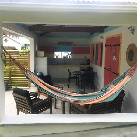 Gites Le Petit Voyageur Sainte-Anne  Ngoại thất bức ảnh