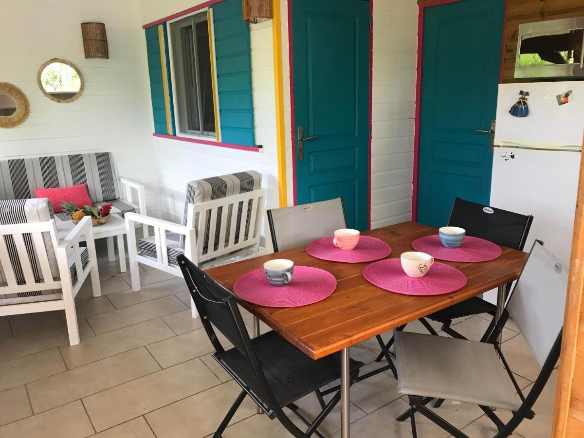 Gites Le Petit Voyageur Sainte-Anne  Ngoại thất bức ảnh