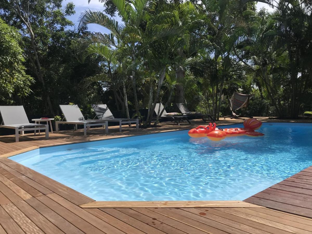 Gites Le Petit Voyageur Sainte-Anne  Ngoại thất bức ảnh